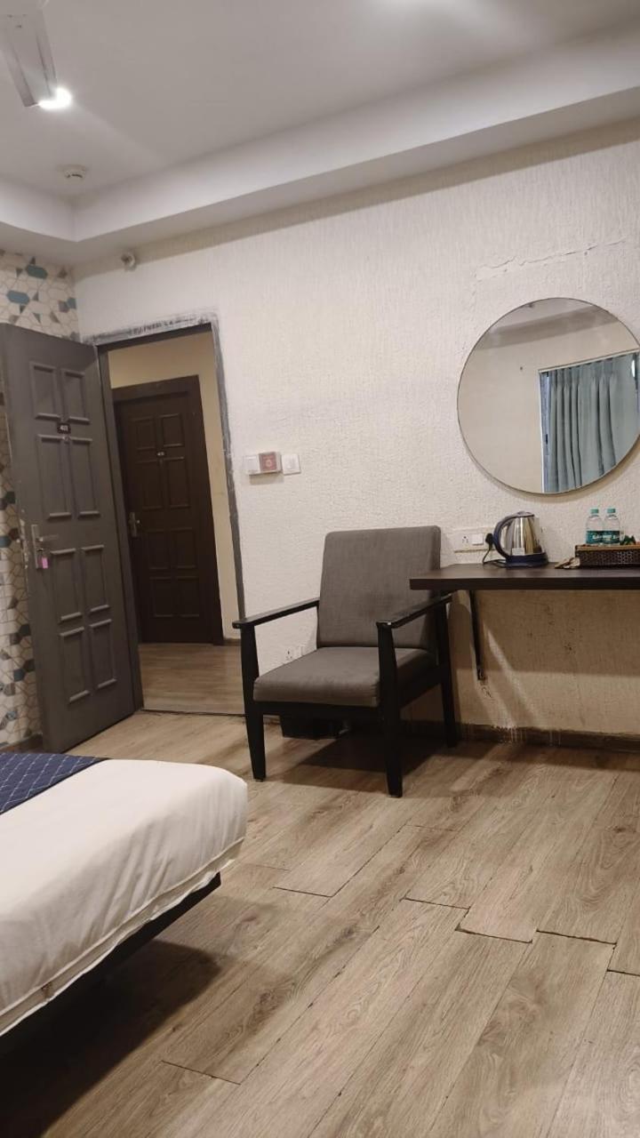 Royal Garden Hotel