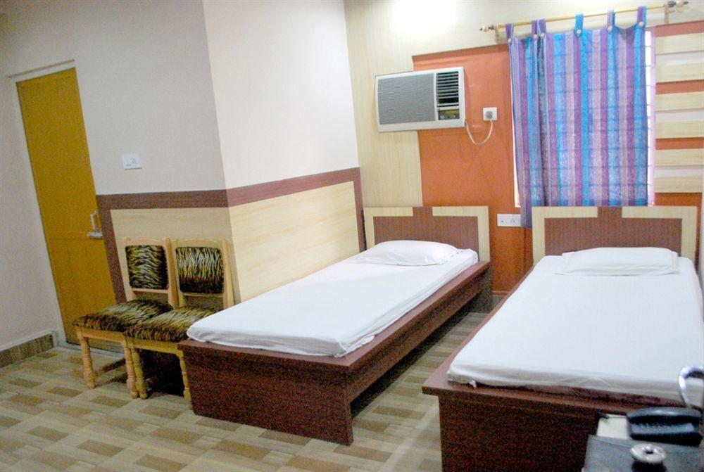 Royal Garden Hotel 2*