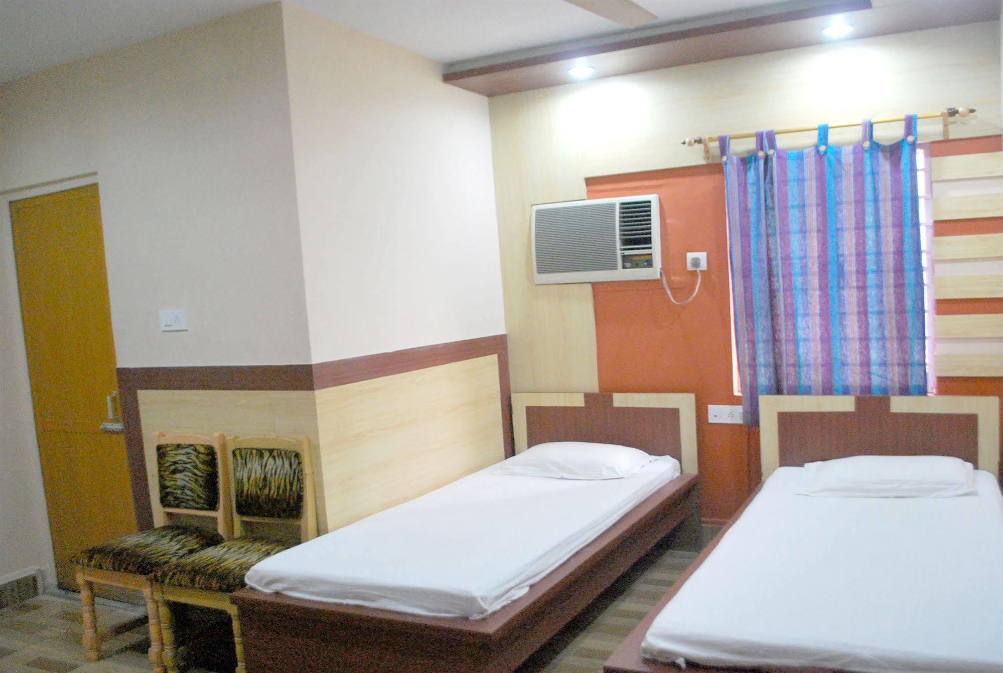 Hotel Royal Garden Kolkata
